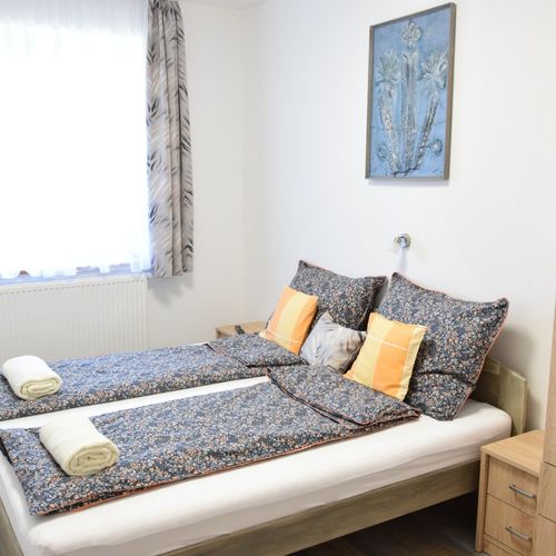 Apartament premium cu vedere spre pădure cu 2 camere pentru 4 pers.