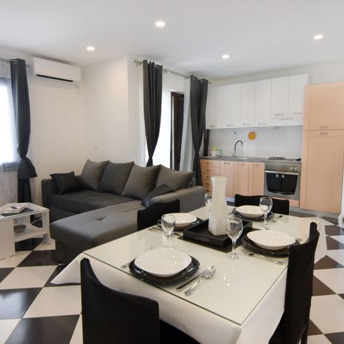 Apartament confort familial(ă) cu 1 camera pentru 2 pers.