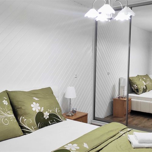 Apartament 2-osobowy Deluxe z prysznicem (możliwa dostawka)