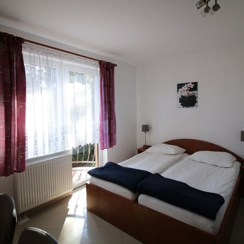 Camera tripla standard cu balcon