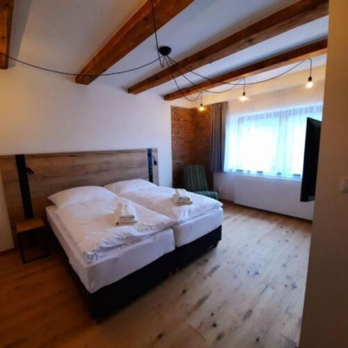 Apartament cu duș cu chicinetă proprie cu 1 camera pentru 4 pers.