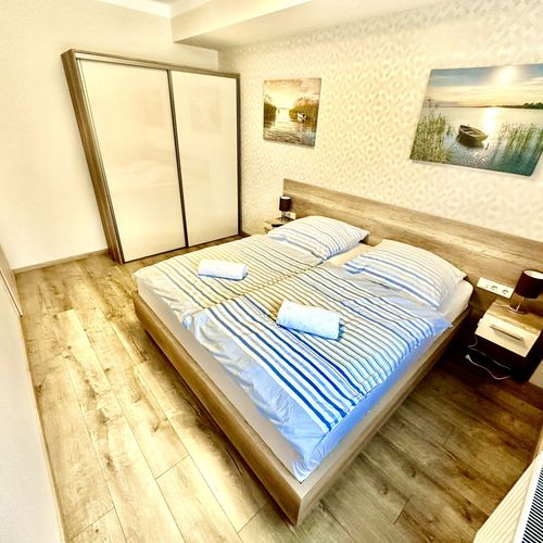 Apartament la parter b cu 2 camere pentru 4 pers.