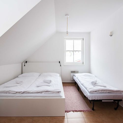 Apartament 3-osobowy z łazienką z własną kuchnią z 1 pomieszczeniem sypialnianym