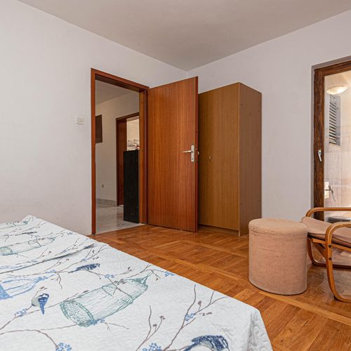 Apartament pentru 7 pers. (se inchirieaza doar integral)