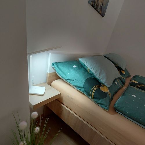 Apartament întreaga unitate cu aer condiționat pentru 5 pers. (se inchirieaza doar integral)