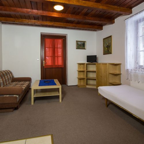 Camera dubla studio cu chicinetă proprie