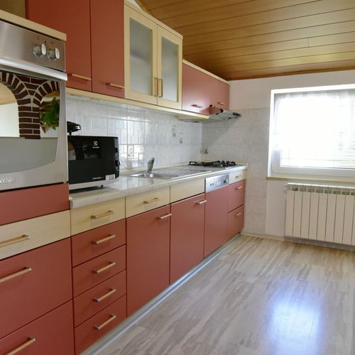 Apartament la etaj cu balcon cu 2 camere pentru 4 pers.