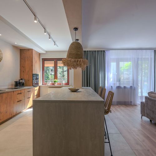 Apartament 6-osobowy Komfort Przyjazny podróżom rodzinnym z 3 pomieszczeniami sypialnianymi