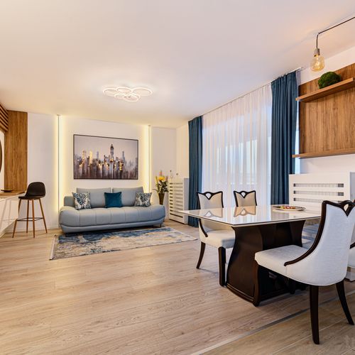 Apartament bronze cu balcon cu 2 camere pentru 4 pers.