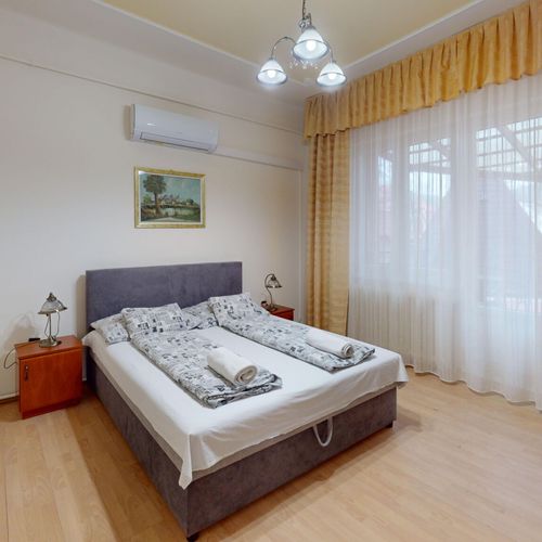 Apartament familial(ă) la parter cu 1 camera pentru 5 pers.
