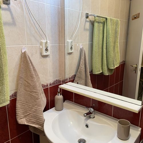 Apartament la parter cu vedere spre curte cu 1 camera pentru 2 pers.