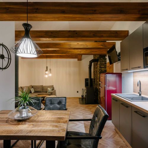 Apartman s vanou s vlastní kuchyňkou s manželskou postelí s 1 ložnicí (s možností přistýlky)