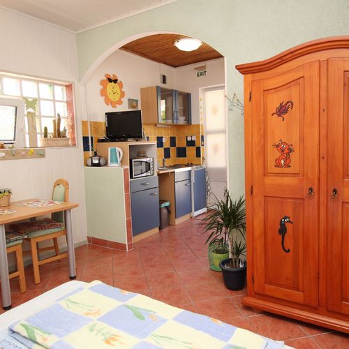 Apartament cu aer condiționat cu balcon cu 1 camera pentru 2 pers. AS-18735-a