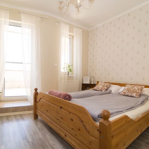 Apartman s terasou pro 4 os. se 2 ložnicemi s panoramou