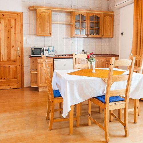 Family Apartman s klimatizací pro 4 os. se 2 ložnicemi