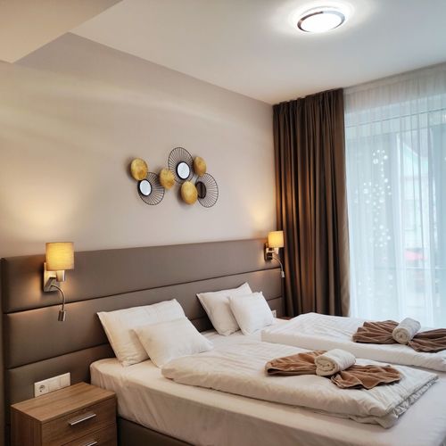 Apartament premier familial(ă) pentru 6 pers. (se inchirieaza doar integral)
