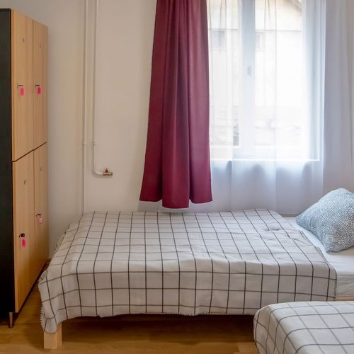 Camera twin confort cu baie
