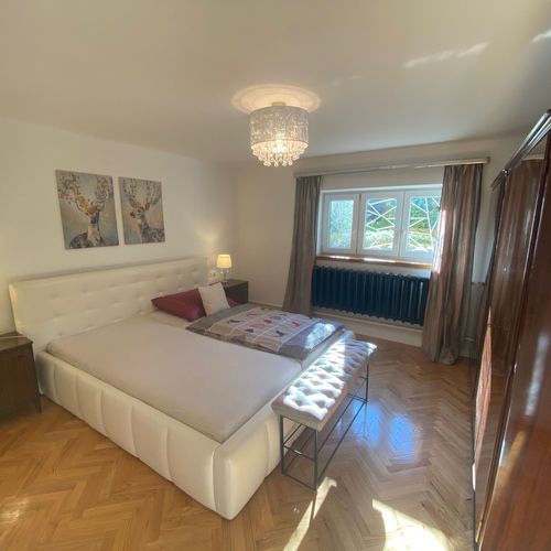 Apartament 4-osobowy na parterze Economy z 2 pomieszczeniami sypialnianymi (możliwa dostawka)