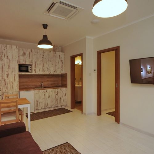 Apartament la parter cu 1 camera pentru 2 pers.