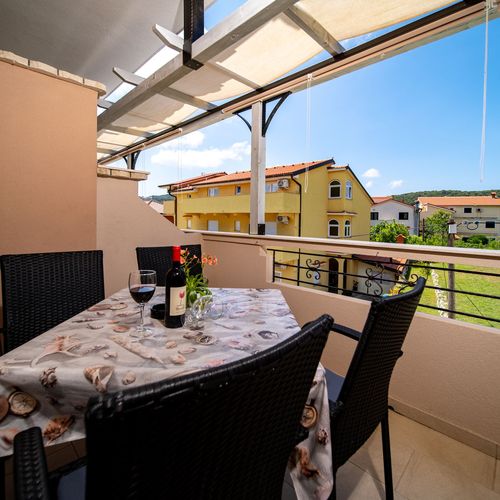 Apartament standard family cu 1 camera pentru 3 pers. (se poate solicita pat suplimentar)