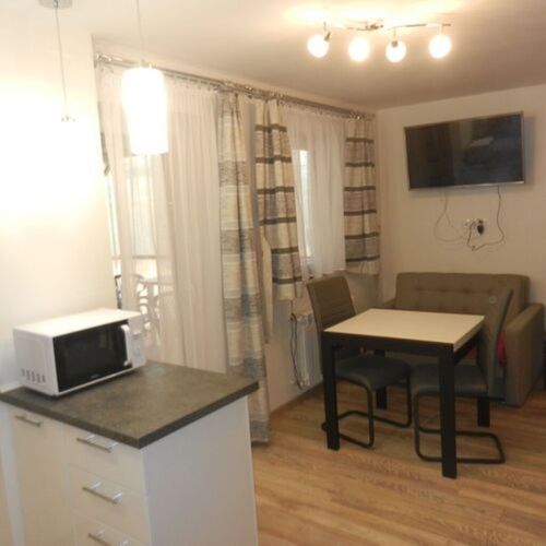 Apartament 5-osobowy z balkonem z dostępem do ogrodu z 3 pomieszczeniami sypialnianymi