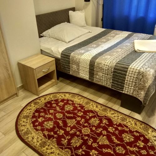 Pokój 2-osobowy na parterze z widokiem na ogród