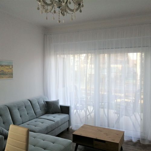 Apartament la parter cu aer condiționat pentru 4 pers. (se inchirieaza doar integral) (se poate solicita pat suplimentar)