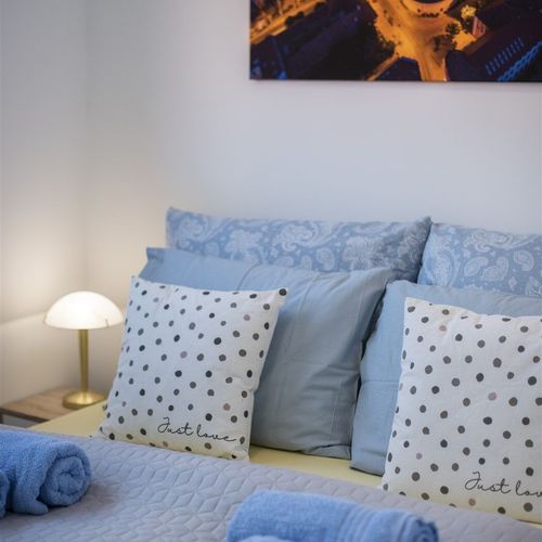 Apartament 4-osobowy z klimatyzacją z panoramą z 2 pomieszczeniami sypialnianymi