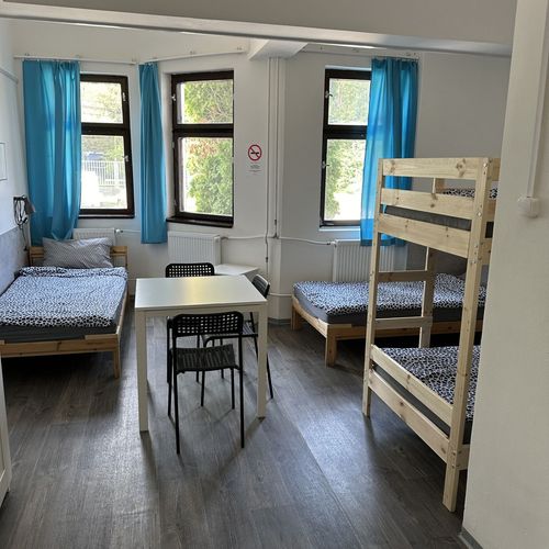 Economy Pokoj s koupelnou pro 4 os.