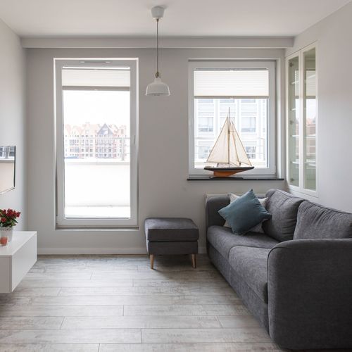 Apartament 4-osobowy z balkonem z widokiem na rzekę z 2 pomieszczeniami sypialnianymi
