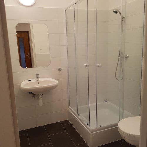 Apartament la parter cu vedere spre curte cu 1 camera pentru 2 pers.