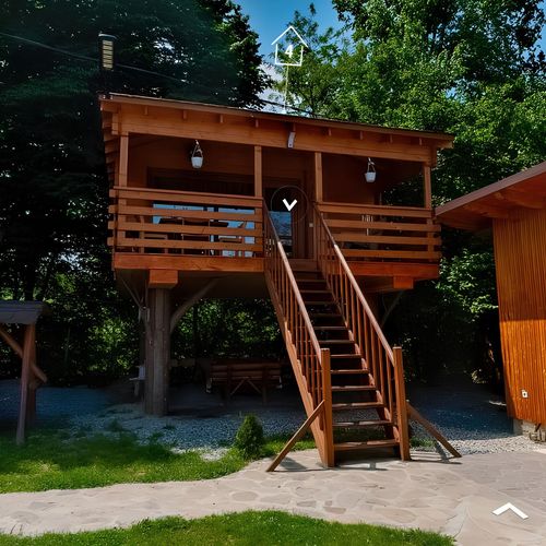 Cabană pentru 4 pers. (se inchirieaza doar integral)