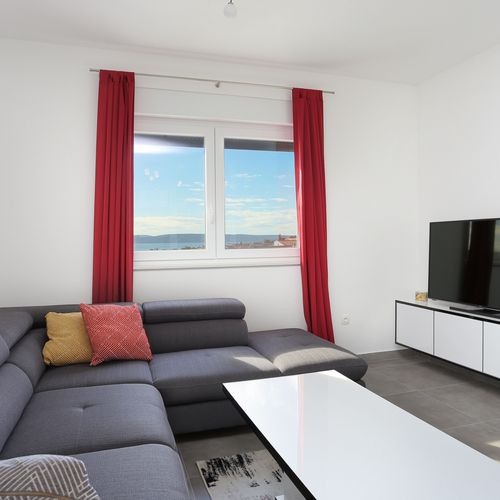 Apartament cu aer condiționat cu vedere spre mare cu 2 camere pentru 4 pers. A-18642-a