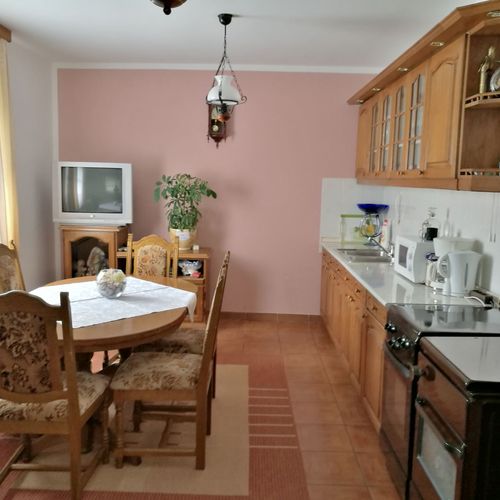 Casă de vacanță pentru 6 pers. (se inchirieaza doar integral)