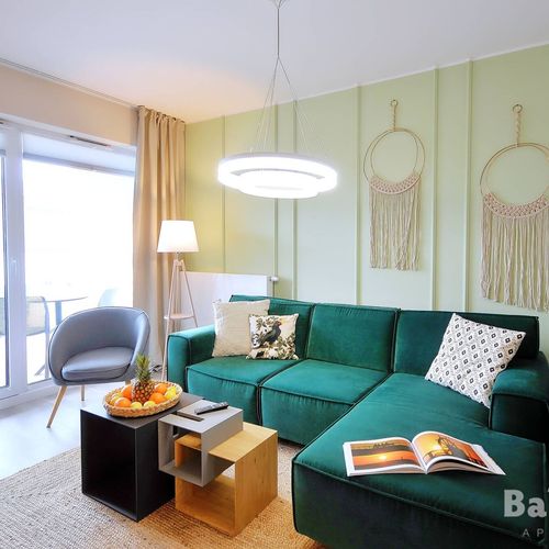 Apartament 4-osobowy pokój od strony basenu z 2 pomieszczeniami sypialnianymi