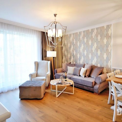 Apartament 4-osobowy z widokiem na park z 2 pomieszczeniami sypialnianymi