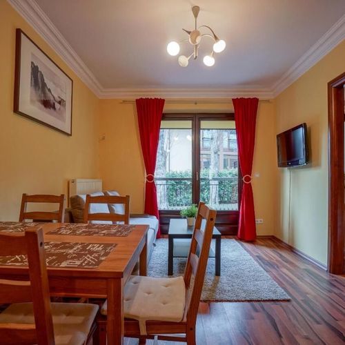 Apartament 4-osobowy z 2 pomieszczeniami sypialnianymi