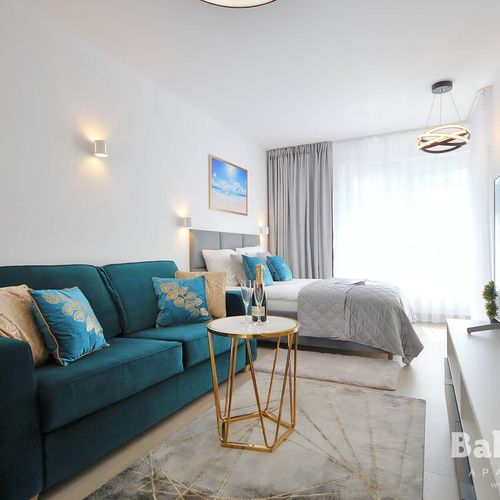 Apartament 5-osobowy pokój od strony basenu z 2 pomieszczeniami sypialnianymi