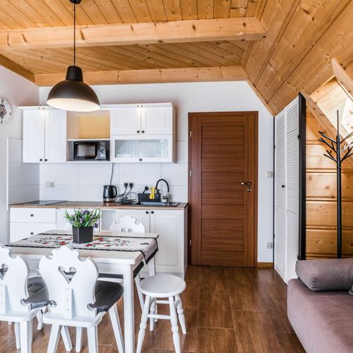 Apartament 4-osobowy z 2 pomieszczeniami sypialnianymi