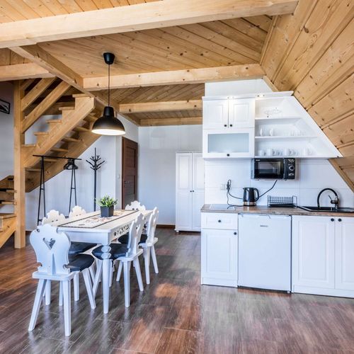 Apartament 4-osobowy z 2 pomieszczeniami sypialnianymi