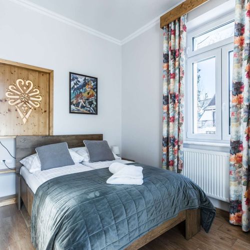 Apartament 4-osobowy z 2 pomieszczeniami sypialnianymi