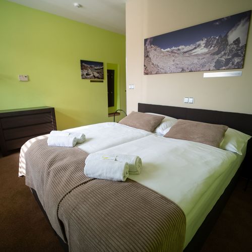 Camera dubla cu duș