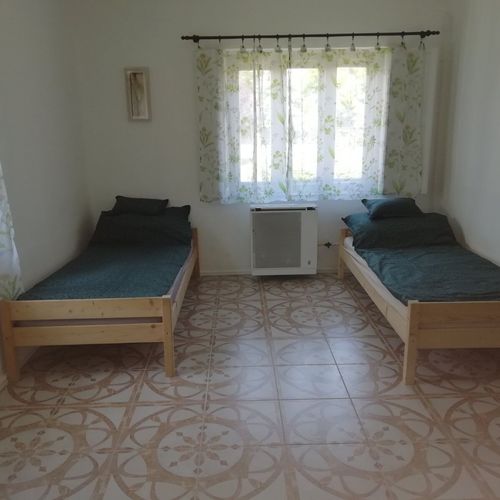 Casa rustică classic pentru 8 pers. (se inchirieaza doar integral)