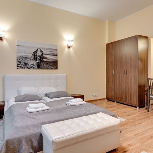 Apartament 8-osobowy na piętrze z balkonem z 4 pomieszczeniami sypialnianymi