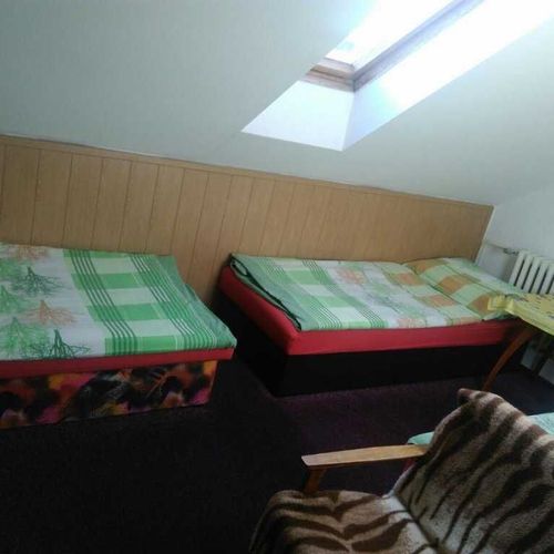 Camera tripla cu baie