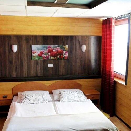 Apartman s koupelnou se sprchou pro 3 os. s 1 ložnicí