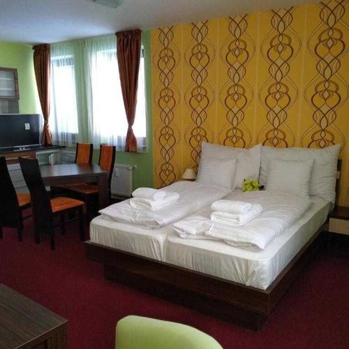Apartament 4-osobowy z prysznicem z aneksem kuchennym z 2 pomieszczeniami sypialnianymi