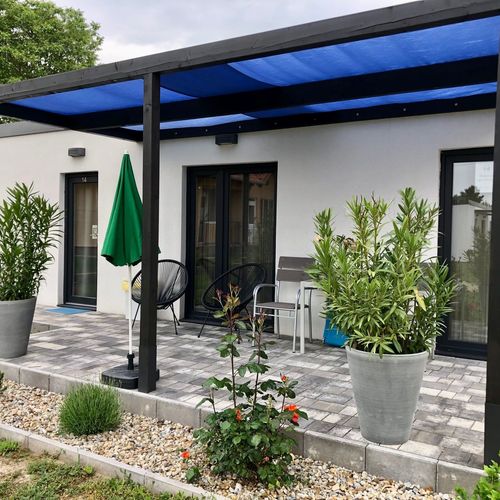 Apartament întreaga unitate cu aer condiționat pentru 4 pers. (se inchirieaza doar integral)