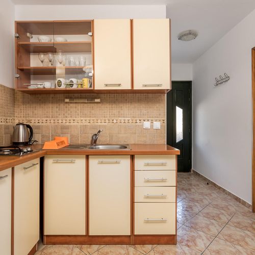 Apartament pentru 6 pers. (se inchirieaza doar integral)