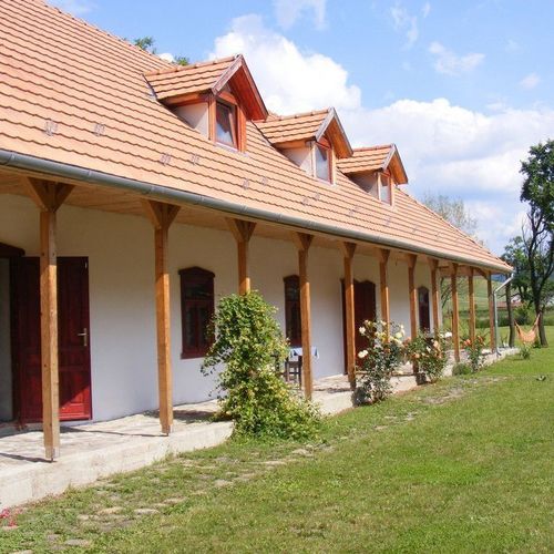 Apartament exclusive întreaga unitate cu 3 camere pentru 11 pers.